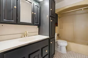 1586 Sunnyslope Dr, Crown Point, IN 46307 - Photo 18