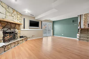 1586 Sunnyslope Dr, Crown Point, IN 46307 - Photo 22