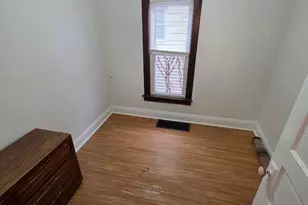 4922 Hickory Ave, Hammond, IN 46327 - Photo 6