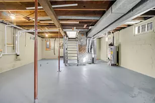 609 Main St, Hobart, IN 46342 - Photo 16