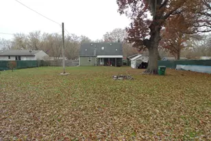 2495 Hancock St, Lake Station, IN 46405 - Photo 28