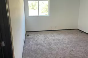 140-142 N Jackson Blvd, Chesterton, IN 46304 - Photo 8