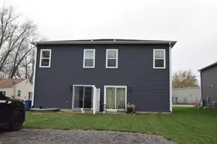 140-142 N Jackson Blvd, Chesterton, IN 46304 - Photo 6