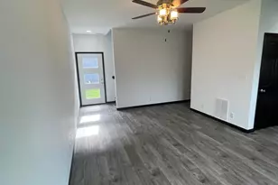 150-152 N 16th St, Chesterton, IN 46304 - Photo 12