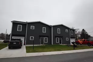 150-152 N 16th St, Chesterton, IN 46304 - Photo 2