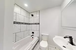 1033 E 51st Pl, Gary, IN 46409 - Photo 22