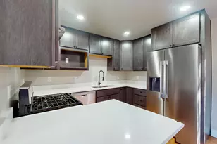 1033 E 51st Pl, Gary, IN 46409 - Photo 12