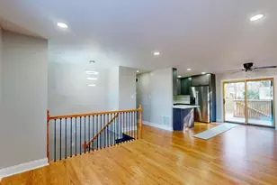 1033 E 51st Pl, Gary, IN 46409 - Photo 4