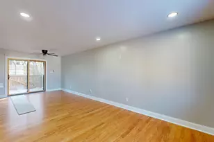 1033 E 51st Pl, Gary, IN 46409 - Photo 6