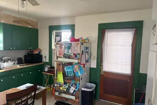 207 McCollum St, La Porte, IN 46350 - Photo 6