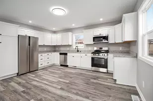 4124 Liverpool Rd, Lake Station, IN 46405 - Photo 6