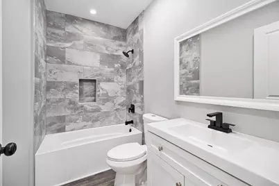 4124 Liverpool Road, Lake Station, IN 46405 - Photo 16