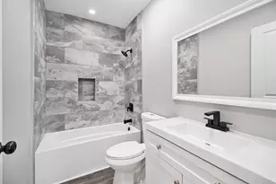 4124 Liverpool Rd, Lake Station, IN 46405 - Photo 16