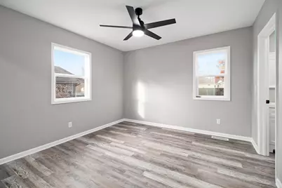 4124 Liverpool Road, Lake Station, IN 46405 - Photo 8