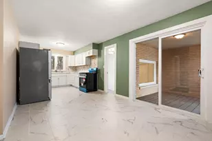 6131 Glen Dr, Merrillville, IN 46410 - Photo 6