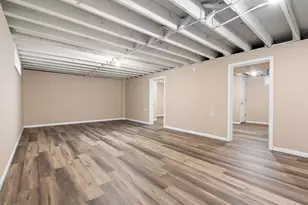 6131 Glen Dr, Merrillville, IN 46410 - Photo 22