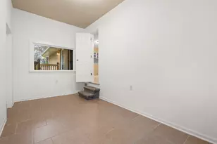 6131 Glen Dr, Merrillville, IN 46410 - Photo 16