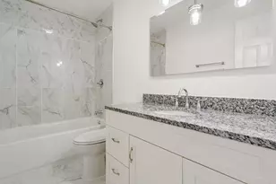 6131 Glen Dr, Merrillville, IN 46410 - Photo 14