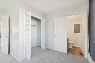 317 Midway Dr, Valparaiso, IN 46385 - Photo 8