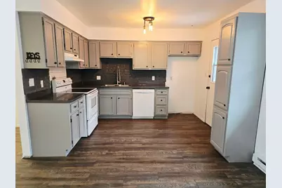 11535 Sandhill Trail, Demotte, IN 46310 - Photo 6