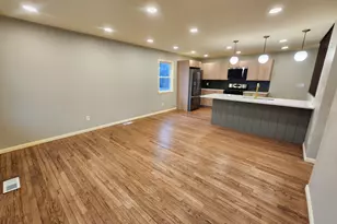 5049 Indiana Pl, Gary, IN 46409 - Photo 6