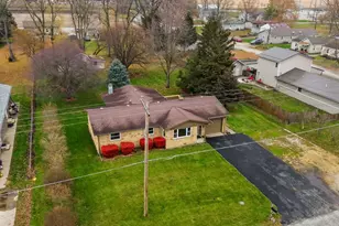 708 E Maple St, Rensselaer, IN 47978 - Photo 4