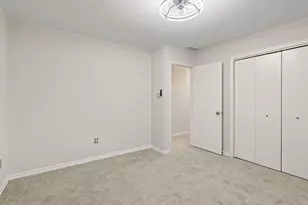 22 Skyline Dr, Ogden Dunes, IN 46368 - Photo 36