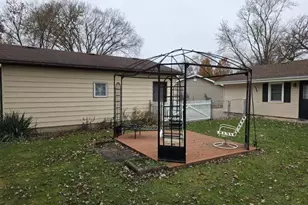 2913 Drexel Dr, Hobart, IN 46342 - Photo 16