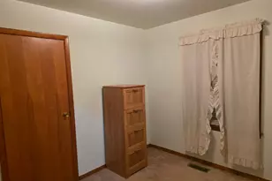 2913 Drexel Dr, Hobart, IN 46342 - Photo 12