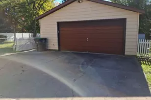 2913 Drexel Dr, Hobart, IN 46342 - Photo 20