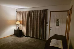 2913 Drexel Dr, Hobart, IN 46342 - Photo 2