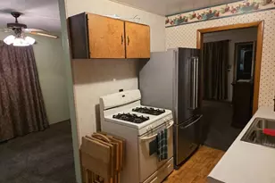 2913 Drexel Dr, Hobart, IN 46342 - Photo 6