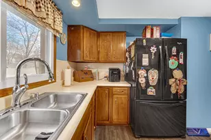 709 Beverly Dr, Hebron, IN 46341 - Photo 8