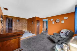 709 Beverly Dr, Hebron, IN 46341 - Photo 16