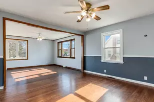 10114 Kennedy Ave, Highland, IN 46322 - Photo 6