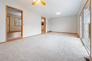 147 Mallard Pointe Dr, Valparaiso, IN 46385 - Photo 20
