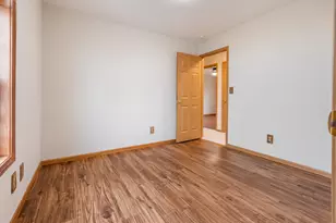 147 Mallard Pointe Dr, Valparaiso, IN 46385 - Photo 26