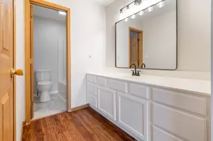 147 Mallard Pointe Dr, Valparaiso, IN 46385 - Photo 34