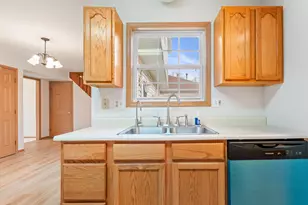 147 Mallard Pointe Dr, Valparaiso, IN 46385 - Photo 12