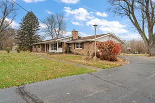 1012 N Meridian Rd, Chesterton, IN 46304 - Photo 4