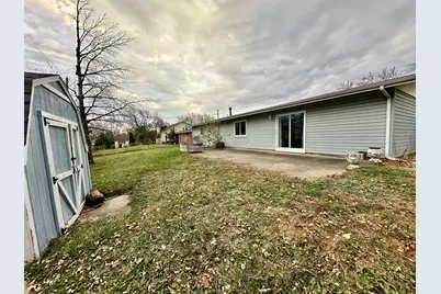421 Sandalwood Drive, Valparaiso, IN 46385 - Photo 4