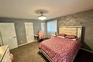 421 Sandalwood Dr, Valparaiso, IN 46385 - Photo 12