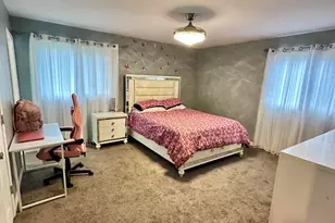 421 Sandalwood Dr, Valparaiso, IN 46385 - Photo 10