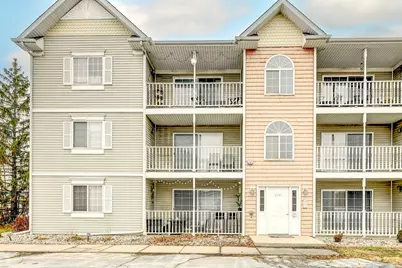 2343 99th Street #1a, Highland, IN 46322 - Photo 1