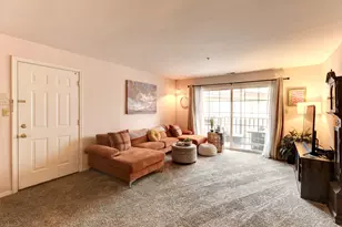 2343 99th St, Highland, IN 46322 - Photo 4