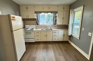 722 S Market St, Winamac, IN 46996 - Photo 12