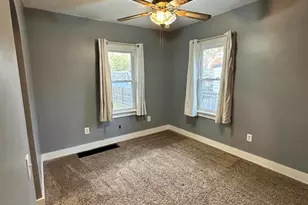 722 S Market St, Winamac, IN 46996 - Photo 16