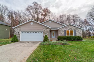 123 Beverly Dr, Chesterton, IN 46304 - Photo 1