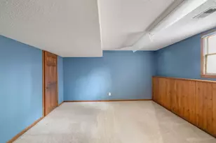 4203 Oak Grove Dr, Valparaiso, IN 46383 - Photo 24