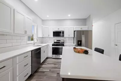 204 W 12th Street, La Porte, IN 46350 - Photo 8